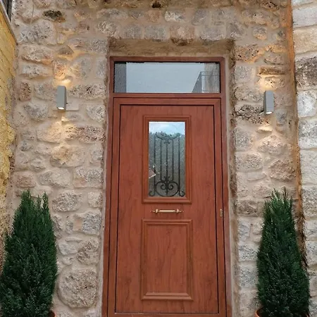 Lägenhet Aldia Suites